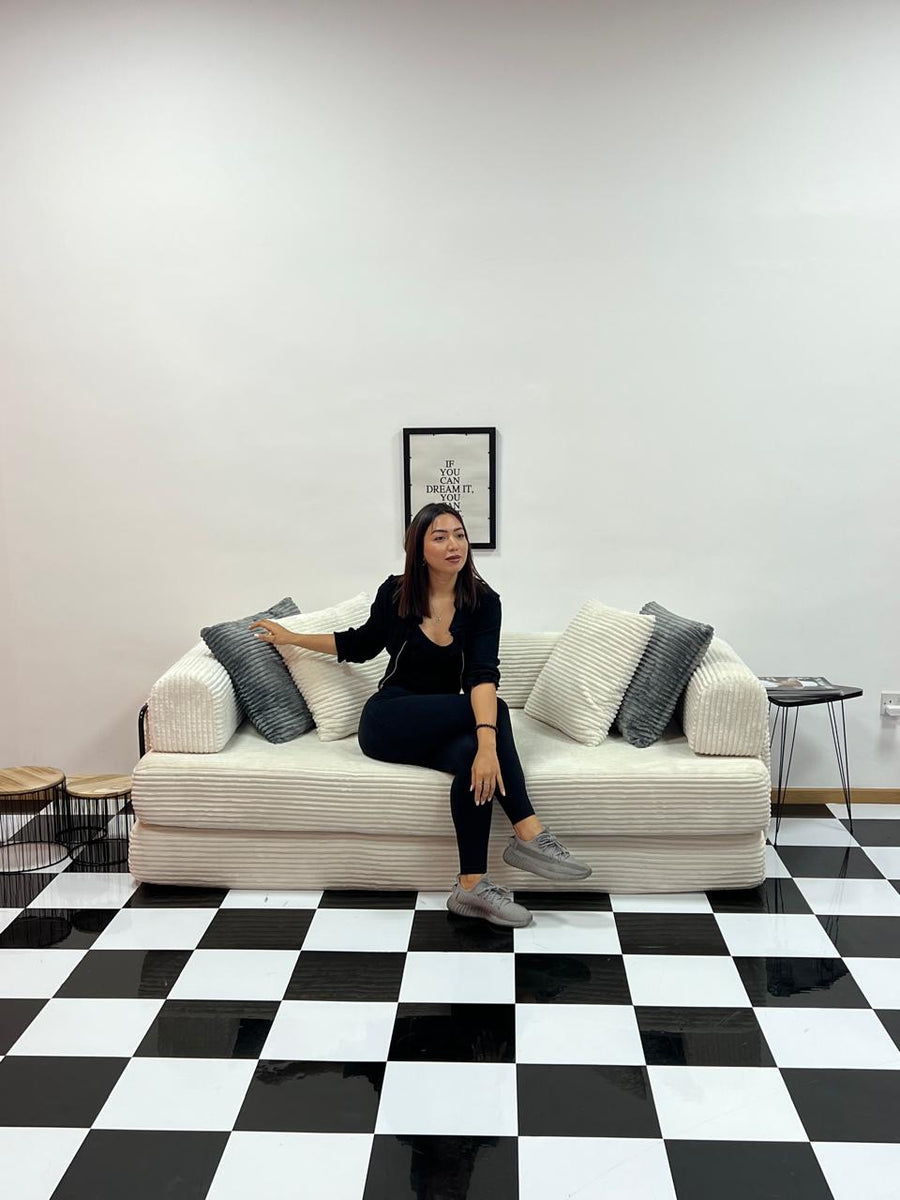 Customer photo of a delivered Teddy Sofa